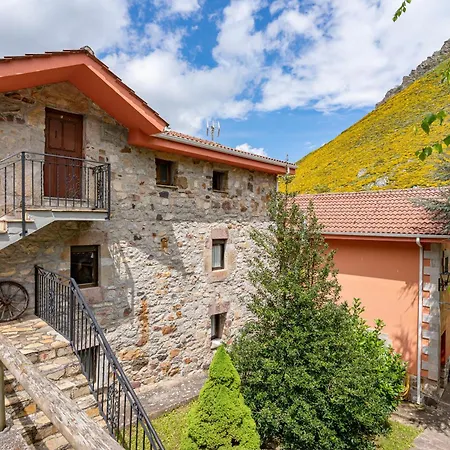 Lorences E 乡村民宿 *