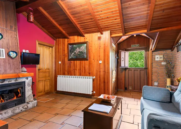 Lorences E Kır Evi Caunedo