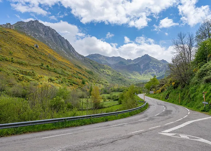 Lorences E 乡村民宿 Caunedo